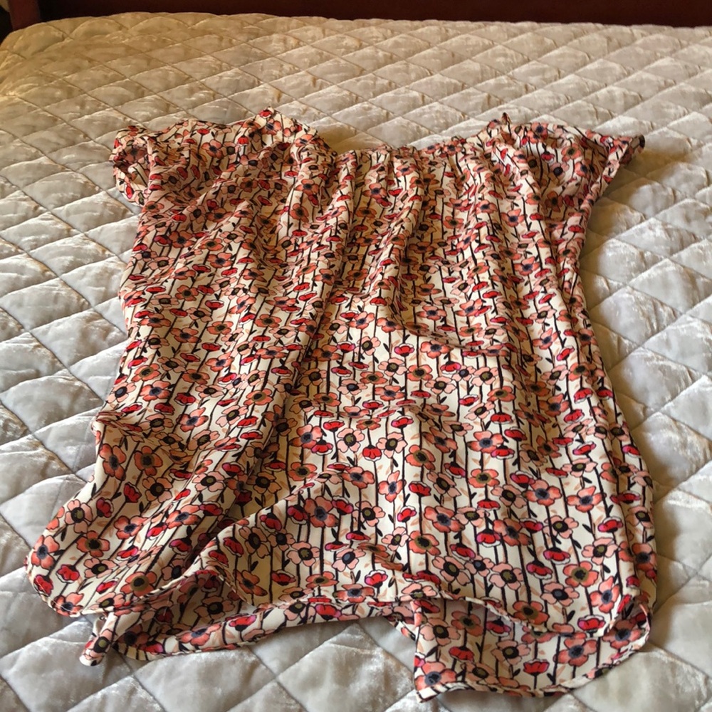 Lauren Conrad Blouse size large